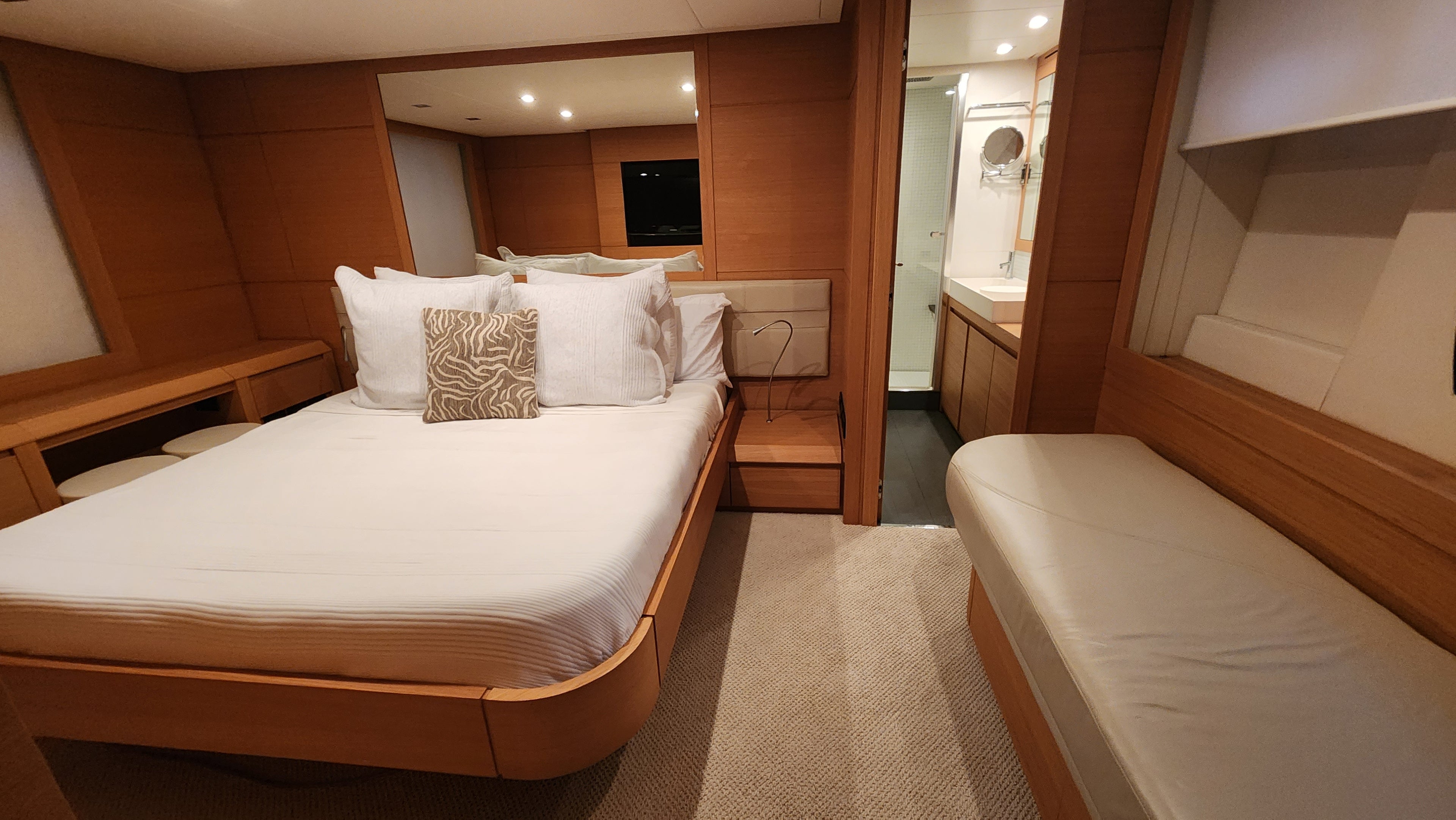 75ft - ULTRA LUXURY PACKAGE