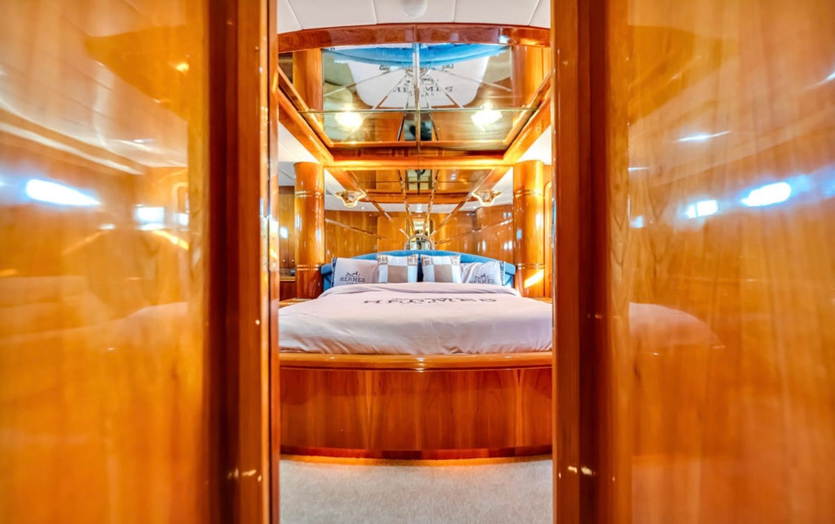 90ft - ROYALTY PACKAGE