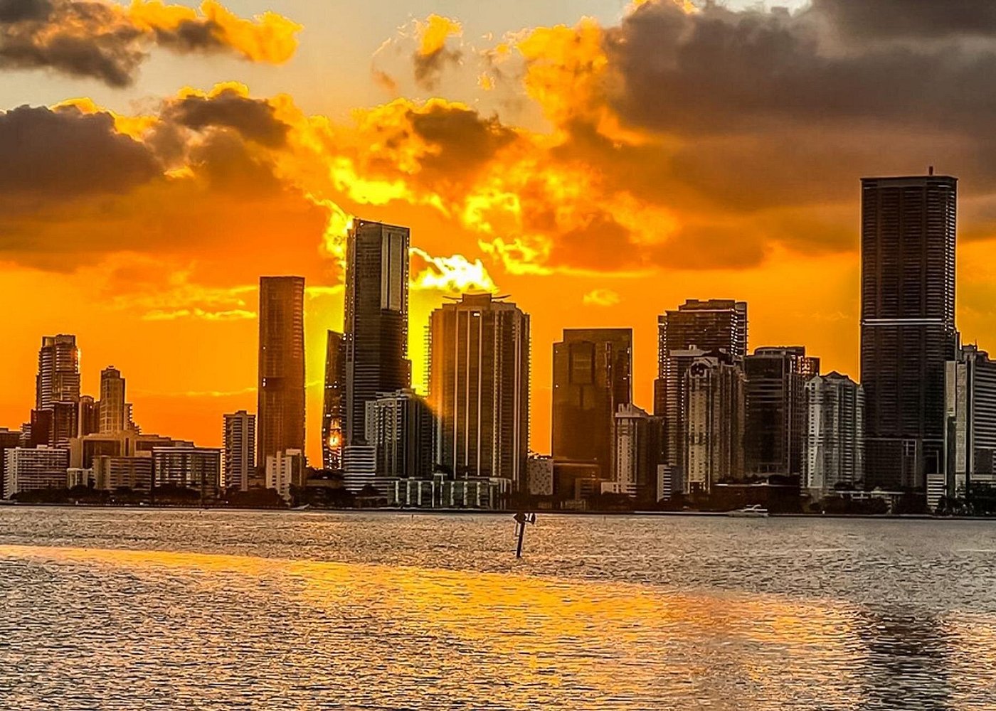 MIAMI PRIVATE BOAT CRUISE - Day, Sunset or Night